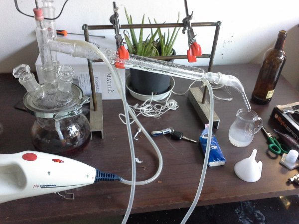 automatizzazione della distillazione in corrente di vapore