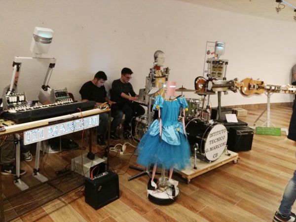Robot band music