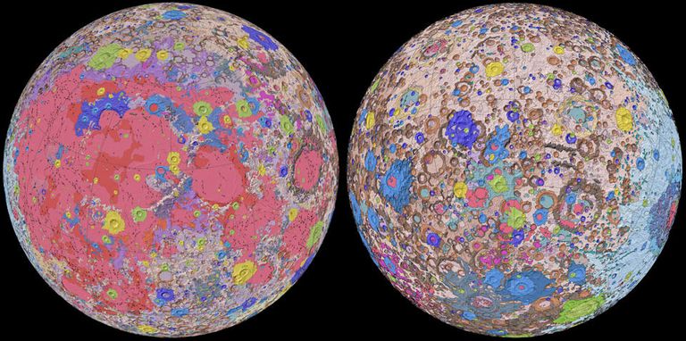 La mappa dell'intera superficie della Luna classificata in maniera uniforme (fonte: NASA/GSFC/USGS)